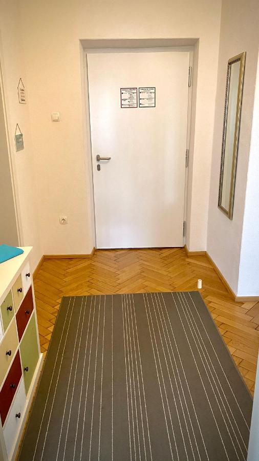 Apartment Im Gruenen レオーベン エクステリア 写真
